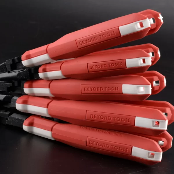 6 different pliers with beyond tools-logo in red/white handles